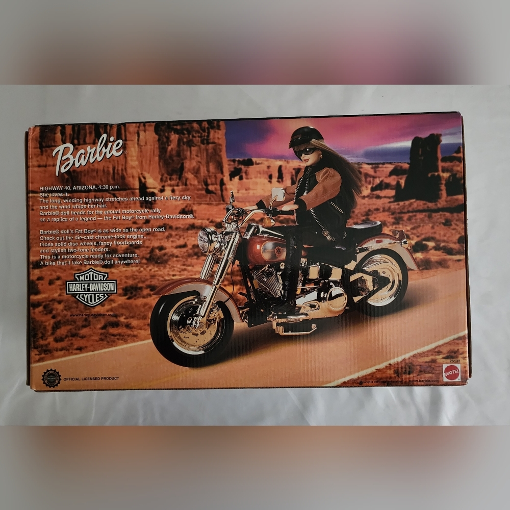 Harley-Davidson barbie model with unopened certificate - Picture 7 of 8